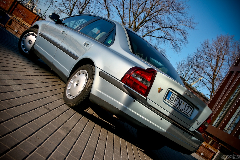 2000 Peugeot 607 Paladine Concept. 2000 Volvo S80 T6 picture,