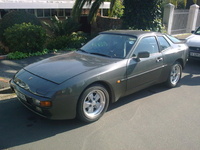 944 944
