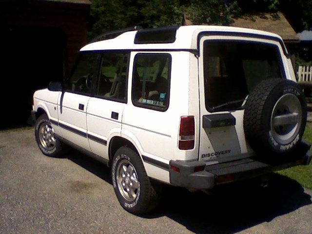 Land Rover Discovery 1995. 1995 Land Rover Discovery 4 Dr