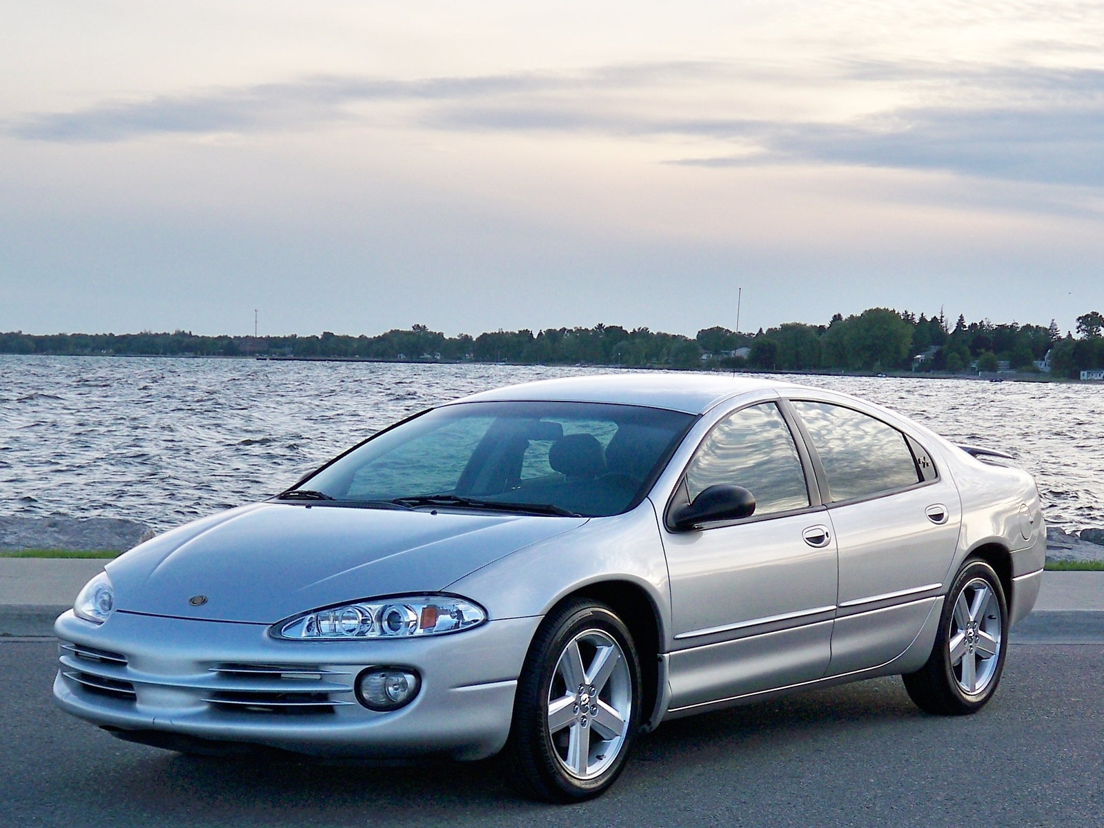 2000 Chrysler intrepid sedan reviews #2