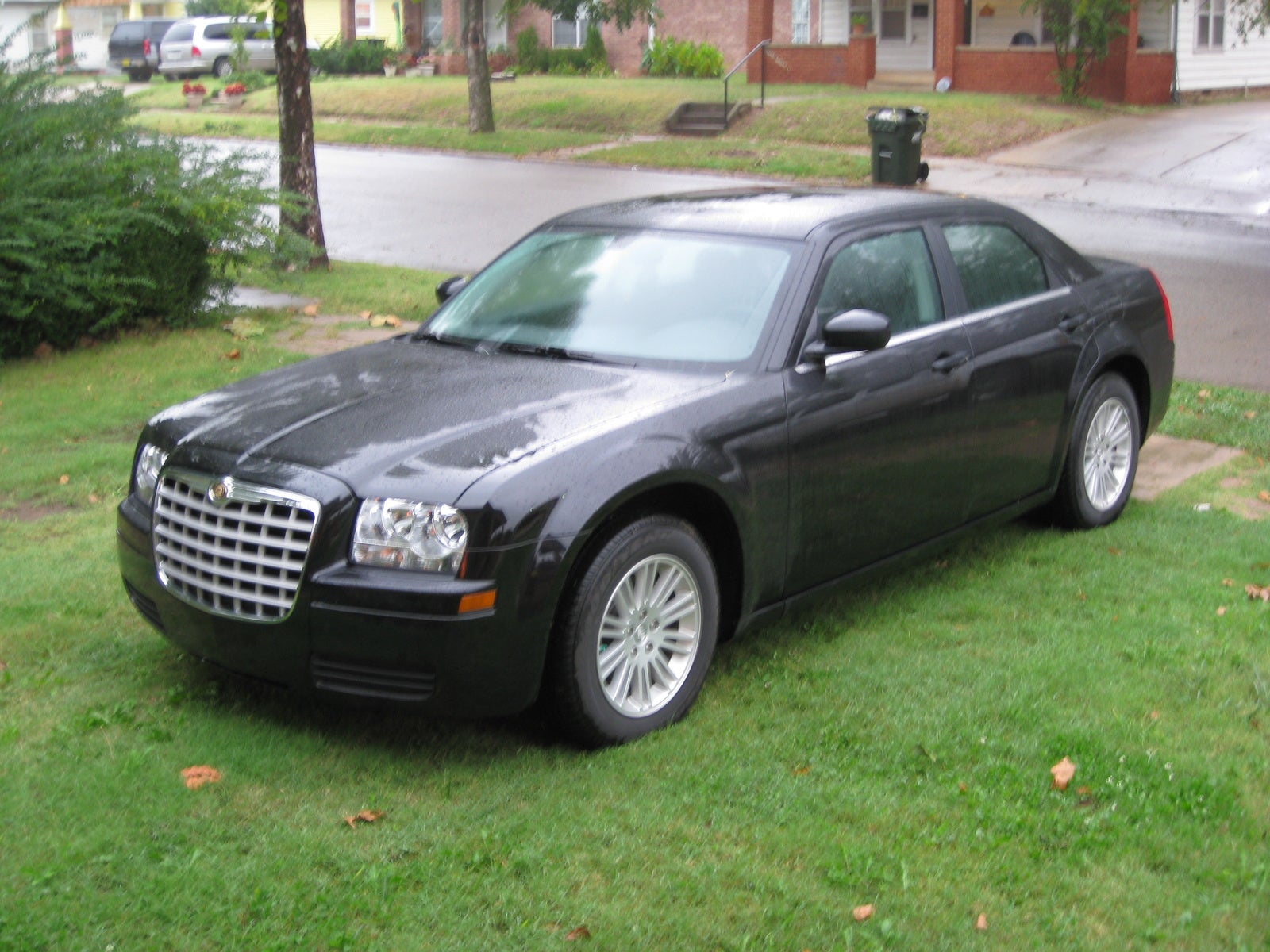 2009 Chrysler 300 lx #2
