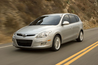 2010 Hyundai Elantra Touring Overview 2010 Hyundai Elantra Touring Overview