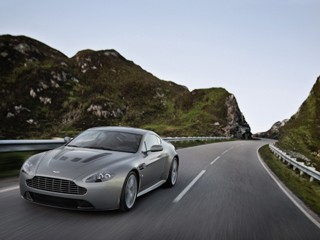 2010 Aston Martin V12 Vantage