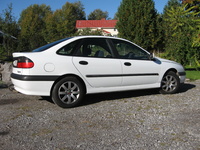 1997 Renault Laguna Overview 1997 Renault Laguna Overview