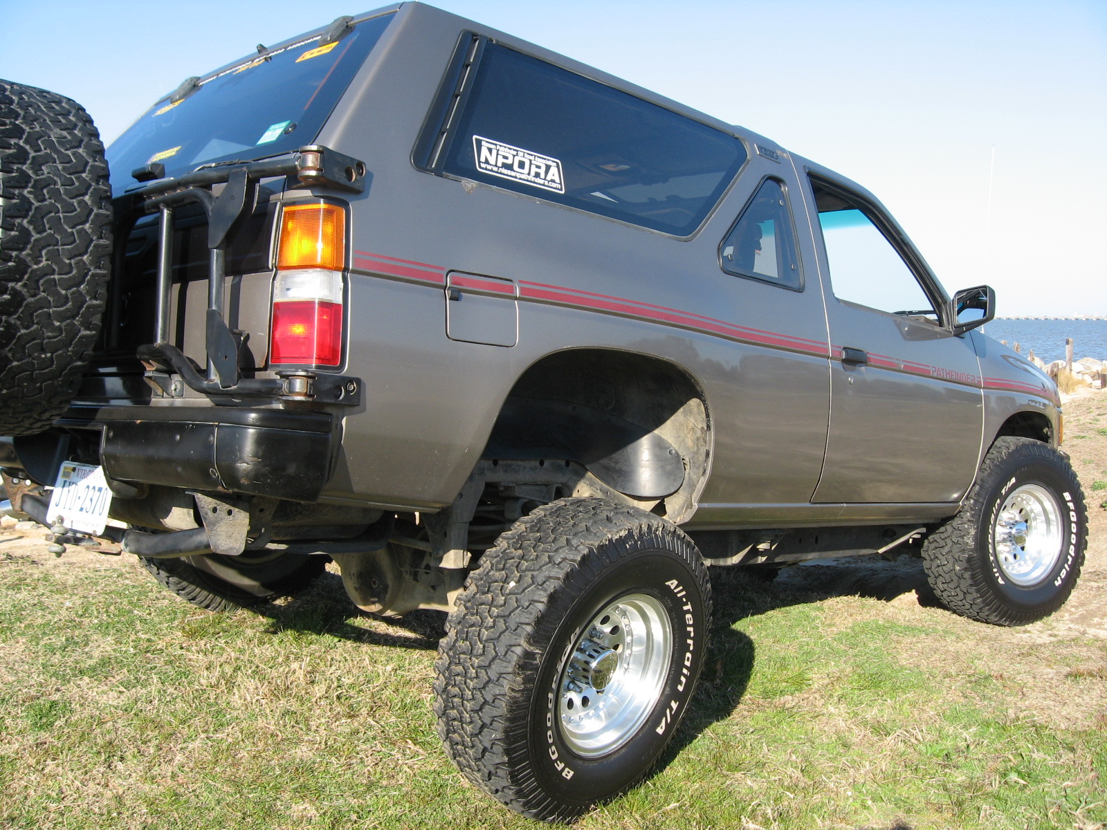 1987 Nissan pathfinder specifications