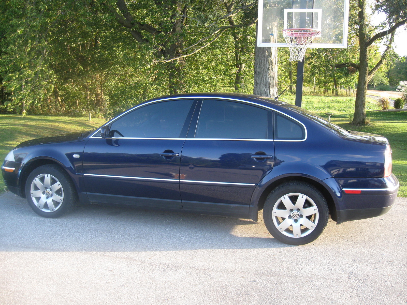 2003-volkswagen-passat-pictures-cargurus