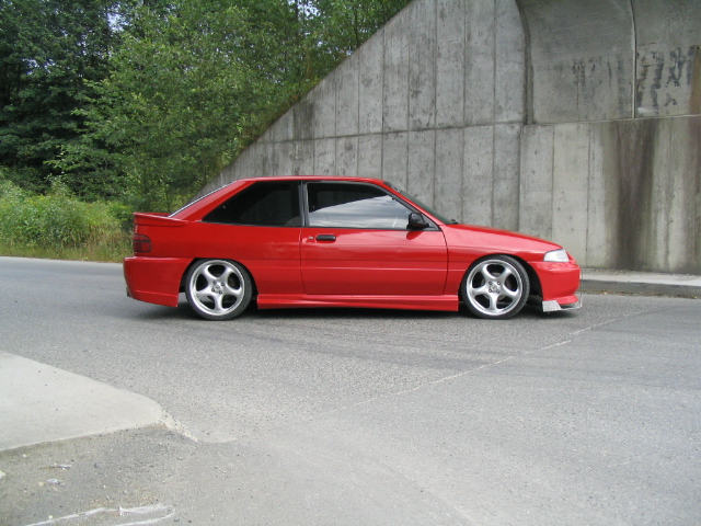 1995 Ford Escort 2 Dr GT Hatchback picture exterior