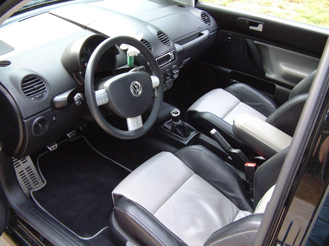 2002 Volkswagen Beetle - Interior Pictures - CarGurus