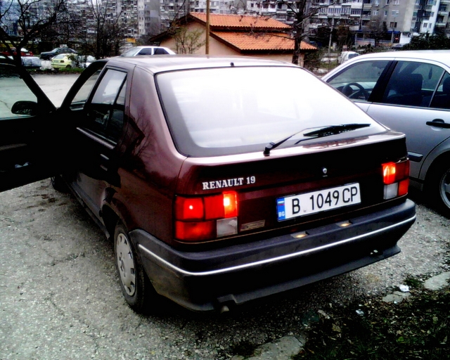 1991 Renault 19 picture exterior