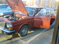 1977 Volvo 240 Overview 1977 Volvo 240 Overview