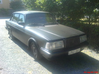 1983 Volvo 240 Overview 1983 Volvo 240 Overview