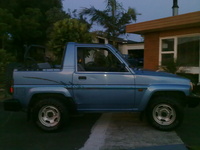 1997 Daihatsu Feroza Overview 1997 Daihatsu Feroza Overview