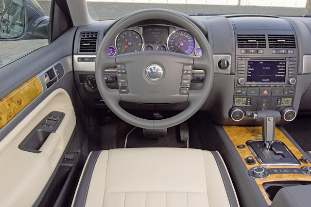 2010 Volkswagen Touareg Interior. Picturethe volkswagen touareg