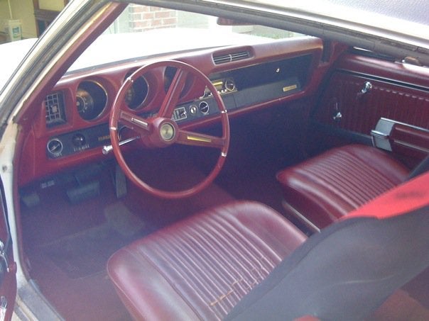 1968 Oldsmobile Cutlass Supreme kickin it oldschool interior