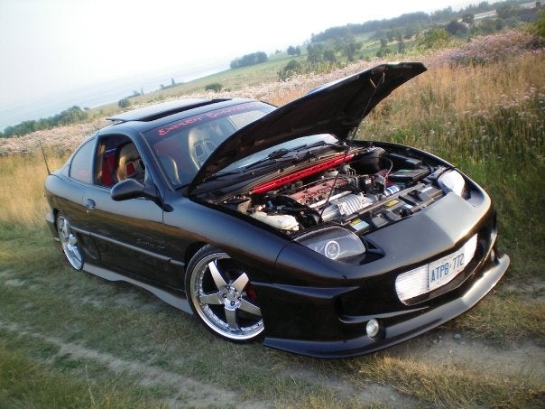 2001 Pontiac Sunfire GT Coupe, Hood open, exterior, engine