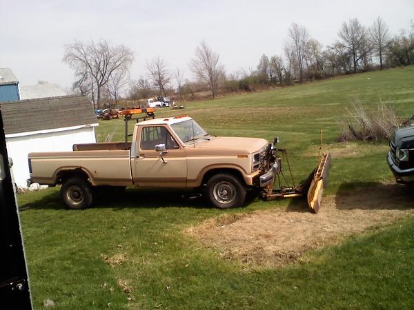 Old+Plow+Trucksfor+Sale Old Plow Trucks For Sale http://www.cargurus.com/Cars/1983-Ford-F-250 ...
