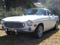 1971 Volvo P1800 Overview 1971 Volvo P1800 Overview