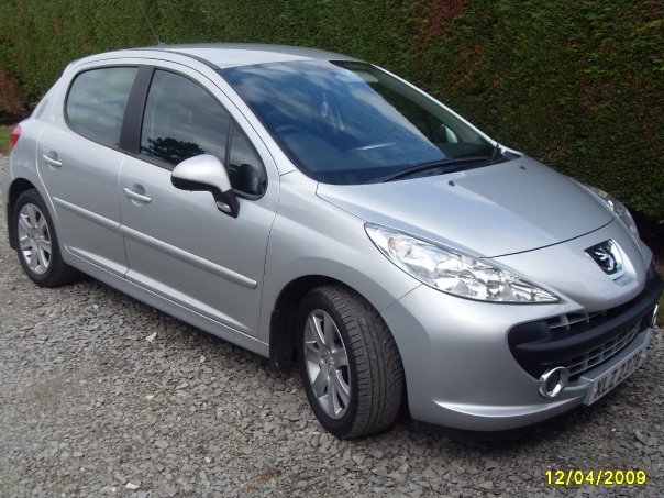 Peugeot 1007 Sport. 2008 Peugeot 207, 207 Sport
