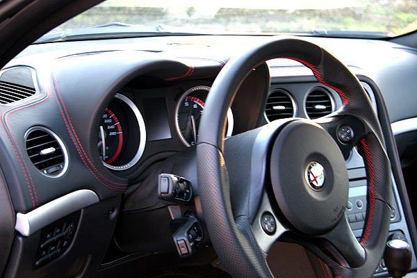 2005 Alfa Romeo Brera picture, interior