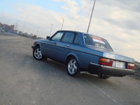 1986 Volvo 240 Overview 1986 Volvo 240 Overview