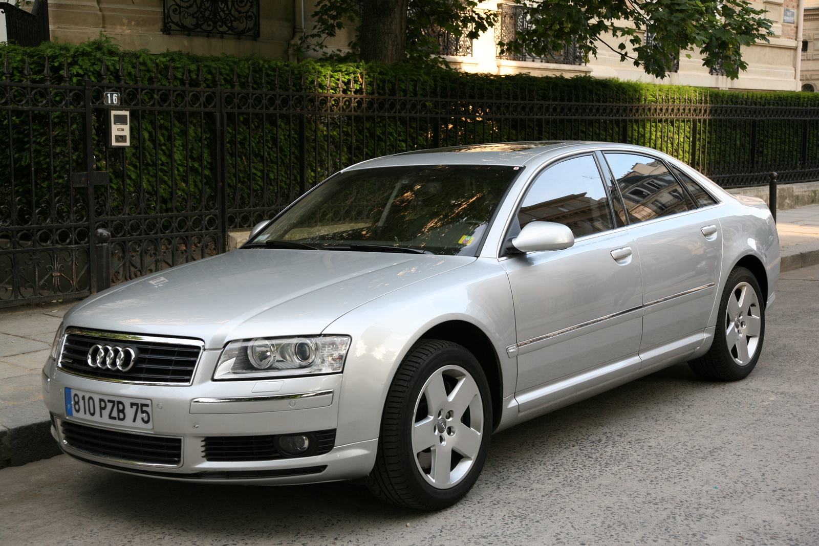  Audi on 2004 Audi A8 L  2004 Audi A8 4 Dr L Quattro Awd Sedan Picture