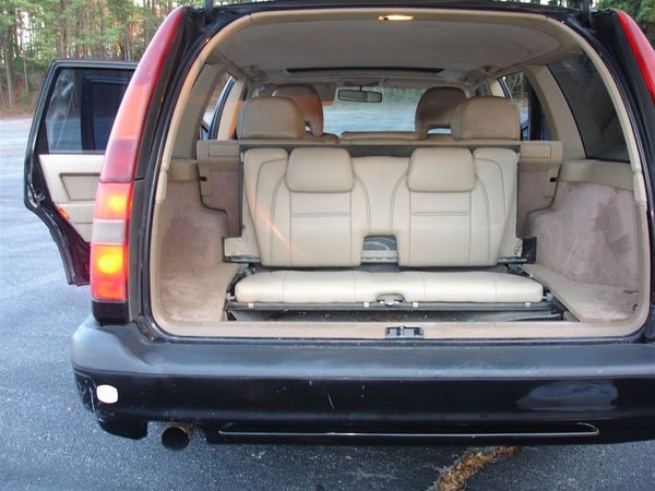 1997 Volvo 850 4 Dr STD Sedan picture exterior interior