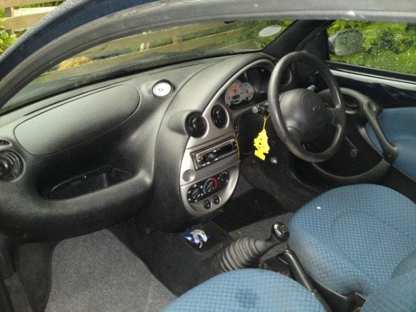 2003 Ford Ka picture, interior