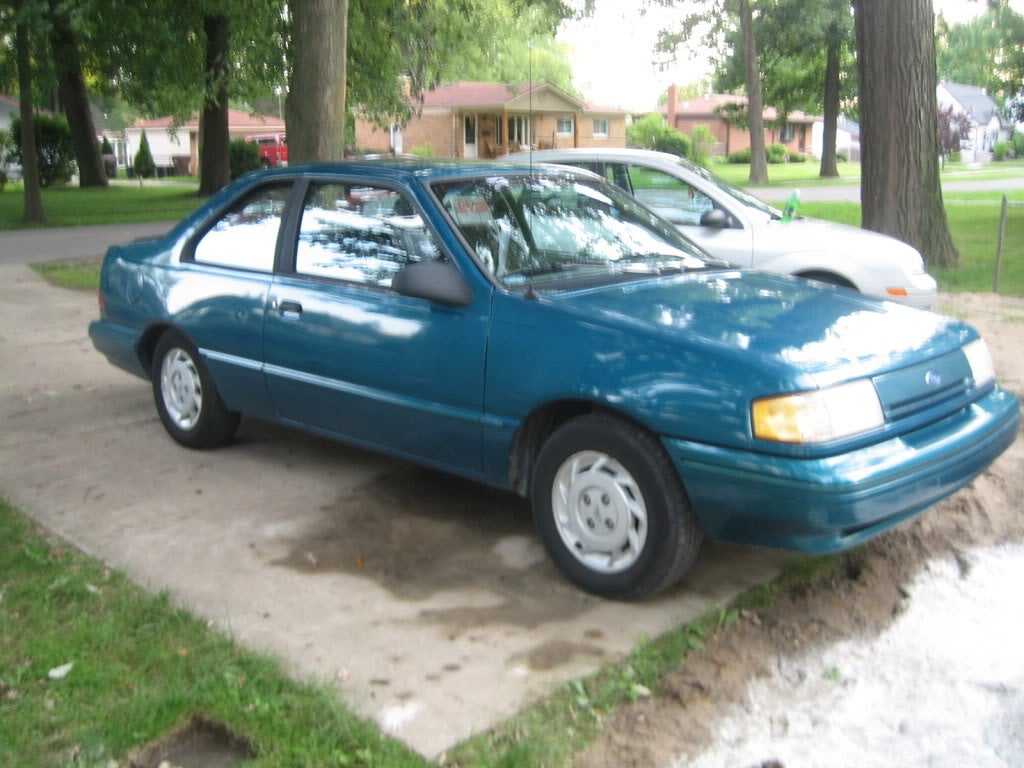 Omg This Was My First Car To A T It Was A Real Pos I Mean A Ford Lol 1993 Ford Tempo Retro Cars Ford Toy Car