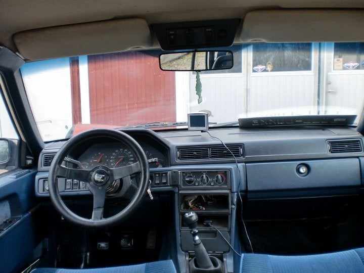 1992 Volvo 940 4 Dr Turbo Sedan picture interior