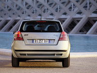 2001 FIAT Stilo Overview 2001 FIAT Stilo Overview