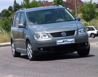 2004 Volkswagen Touran Overview 2004 Volkswagen Touran Overview