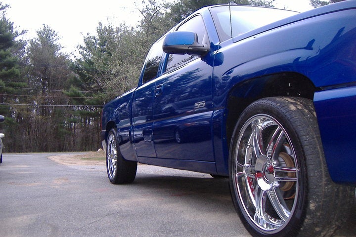 2003 Chevrolet Celta. 2003 Chevrolet Silverado 1500