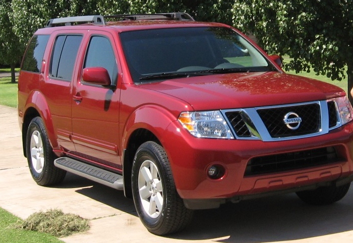2008 Nissan Pathfinder LE 4X4, Took this about a year ago found it ...