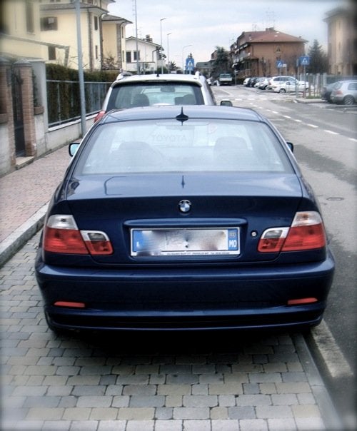 bmw 318 2002. 2002 BMW 3 Series 325Ci