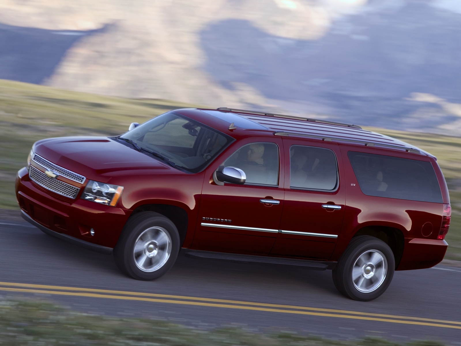 Suburban Towing on The 2011 Chevrolet Suburban S Outsize Dimensions Allow It To Carry