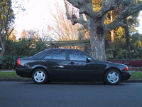 1995 Mercedes-Benz C-Class Overview 1995 Mercedes-Benz C-Class Overview