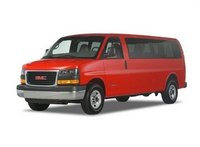 2011 GMC Savana Overview 2011 GMC Savana Overview