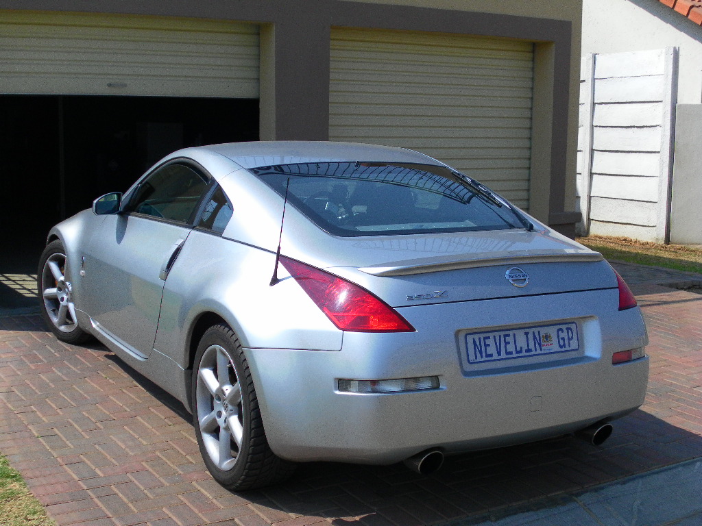 2005 Nissan 350z performance specs