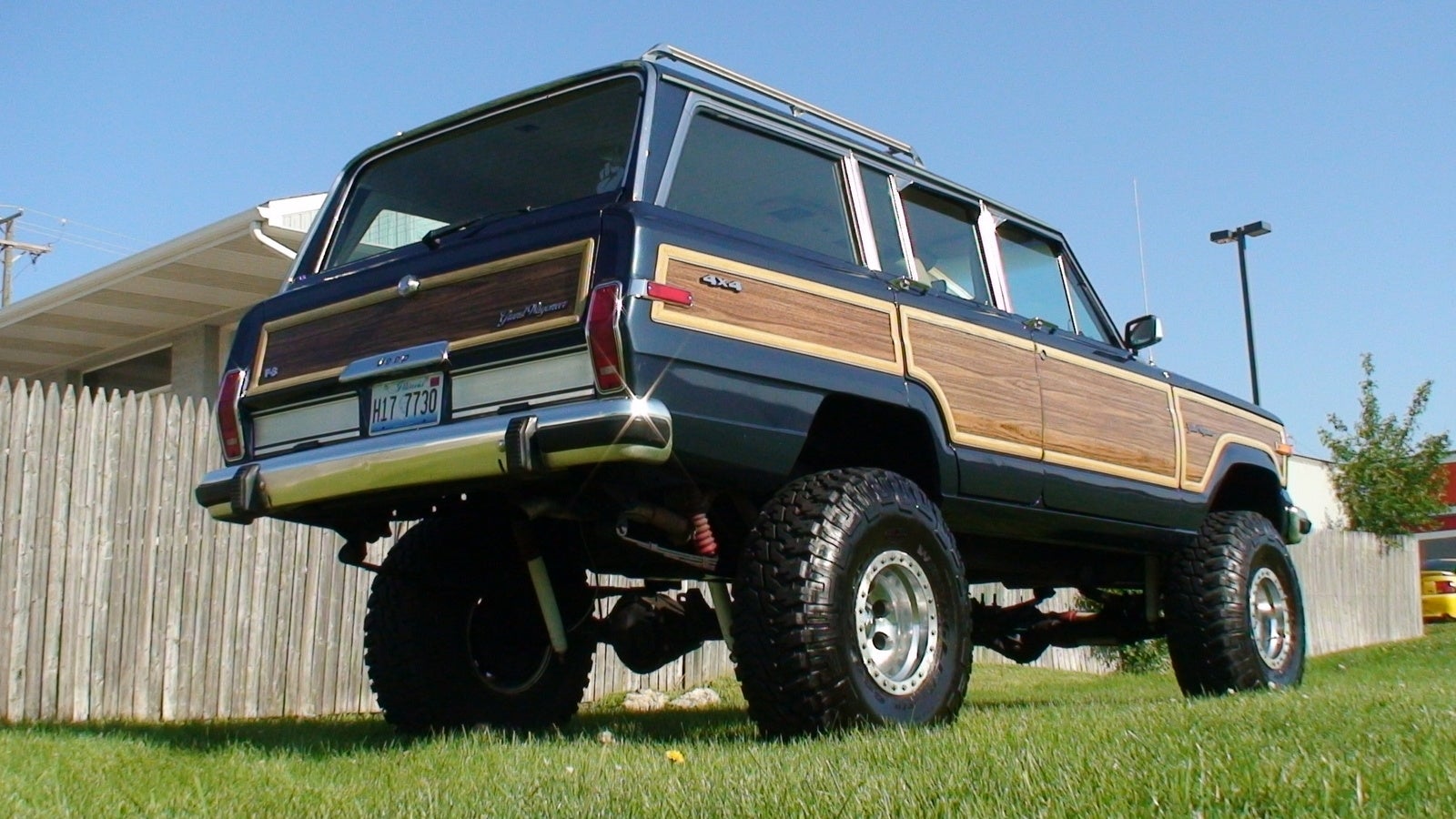 1990 Jeep grand wagoneer specs #2