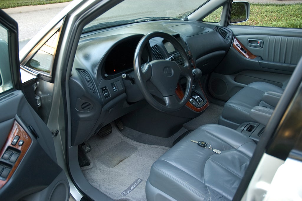Lexus Is 300 Interior. Picture of 2000 Lexus RX 300