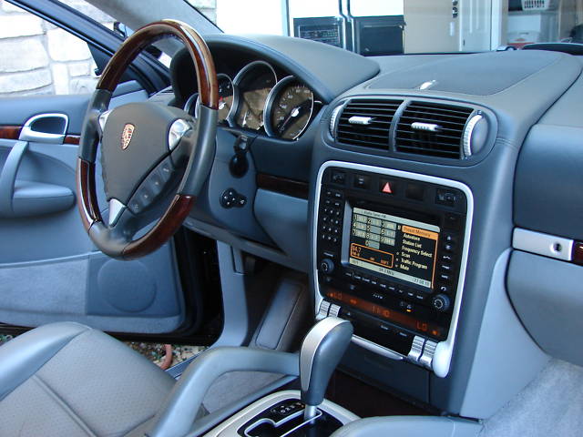 Picture of 2004 Porsche Cayenne Turbo, interior