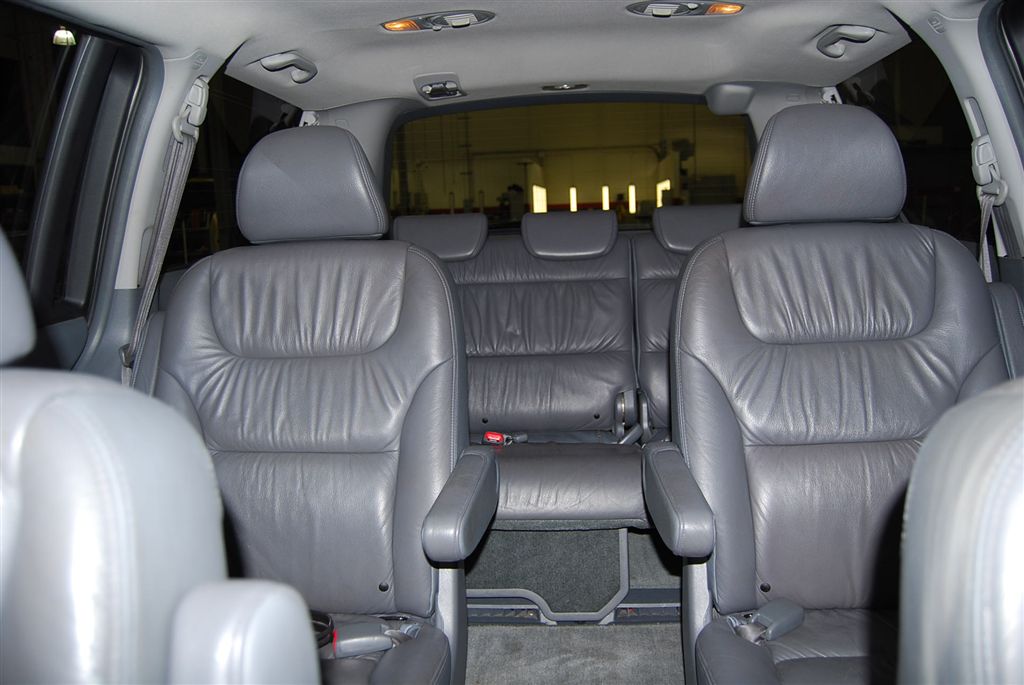 2005 Honda odyssey interior photos