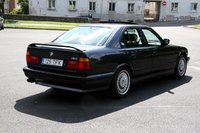 1992 BMW M5 Overview 1992 BMW M5 Overview