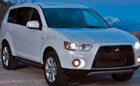 2011 Mitsubishi Outlander Overview 2011 Mitsubishi Outlander Overview
