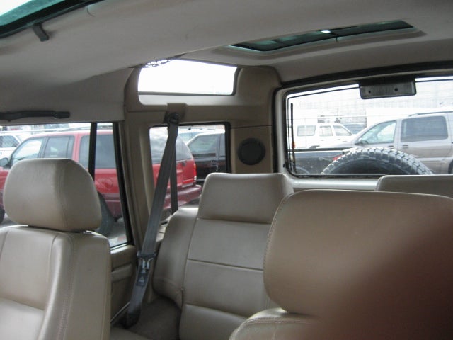 Picture of 1998 Land Rover Discovery 4 Dr LSE AWD SUV interior