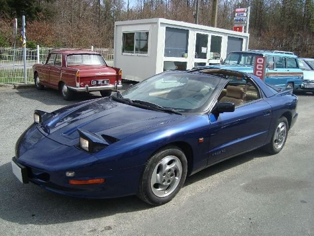 1990 Pontiac Sunbird Convertible. 1994 Pontiac Firebird Overview