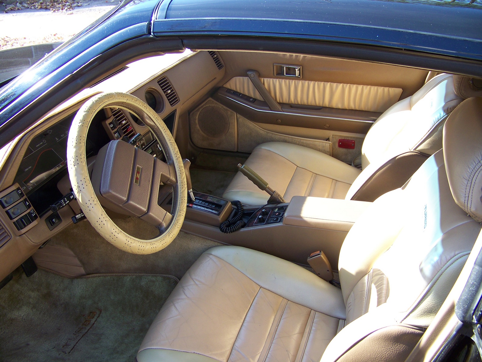 Nissan 300zx 1984 interior #9