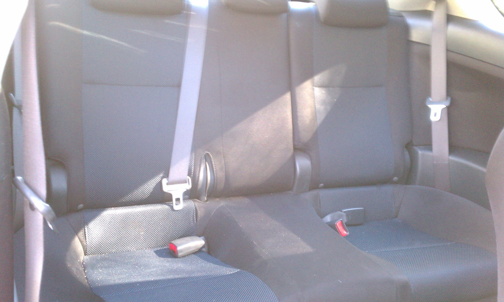 Scion Tc 2005 Silver. Scion Tc 2005 Interior.