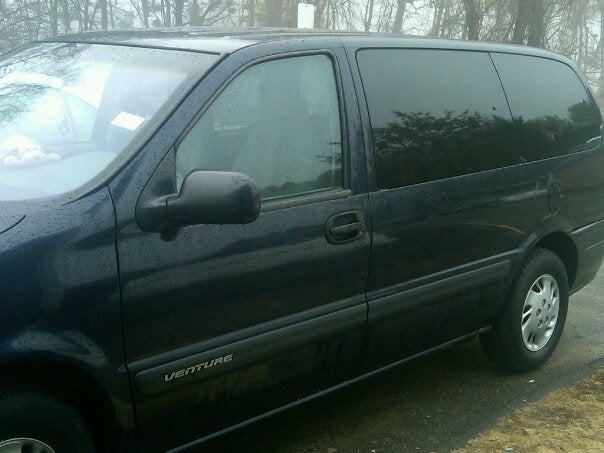 1997 Chevrolet Venture Minivan. Picture of 1997 Chevrolet