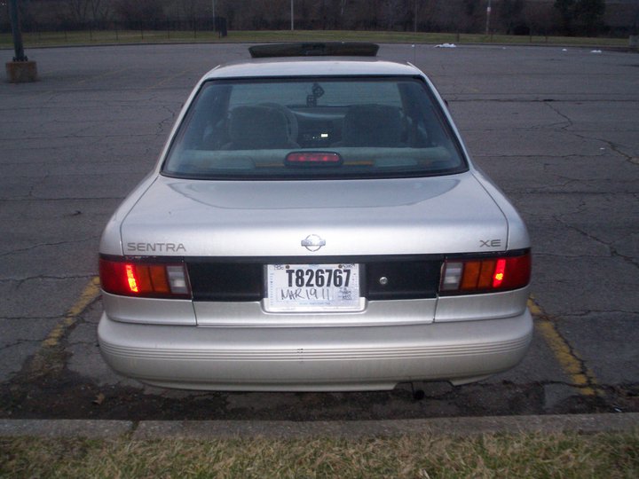 1993 Nissan sentra xe limited edition #5